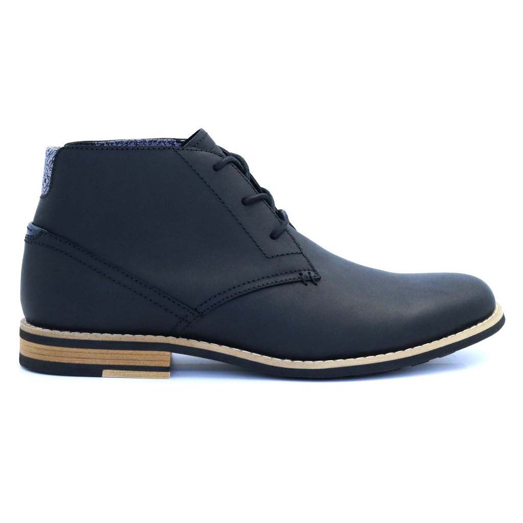 【本物新品保証】 Neat-Footwear-Case-Chukka- 靴